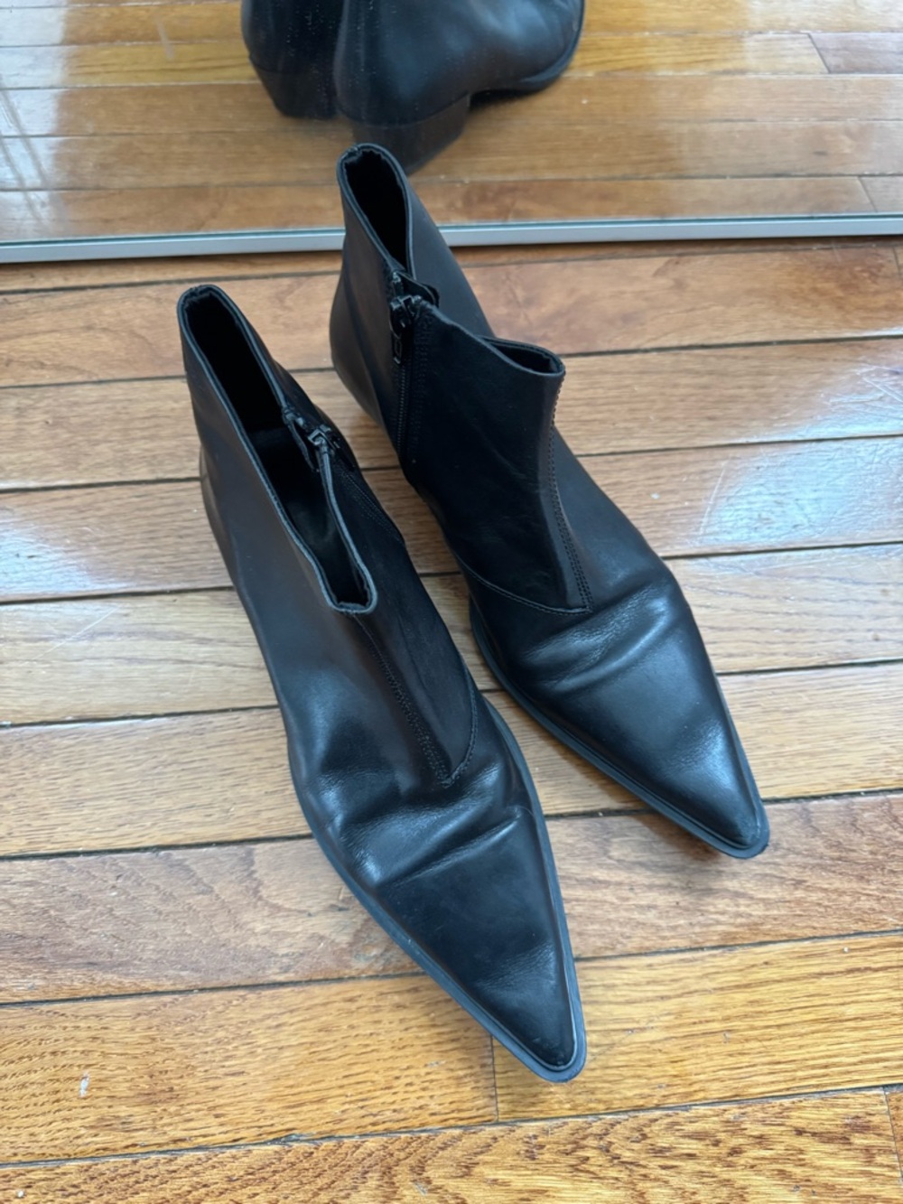 Vagabond Cassie Black Leather Ankle Boots